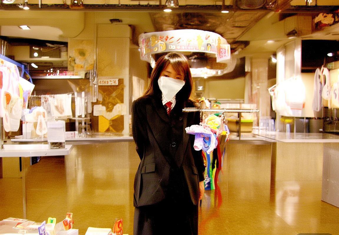 电子竞技新老选手对决:英雄联盟Faker与新人选手崛起的经典碰撞